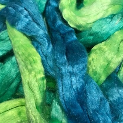 Close-up of Mulberry silk roving.